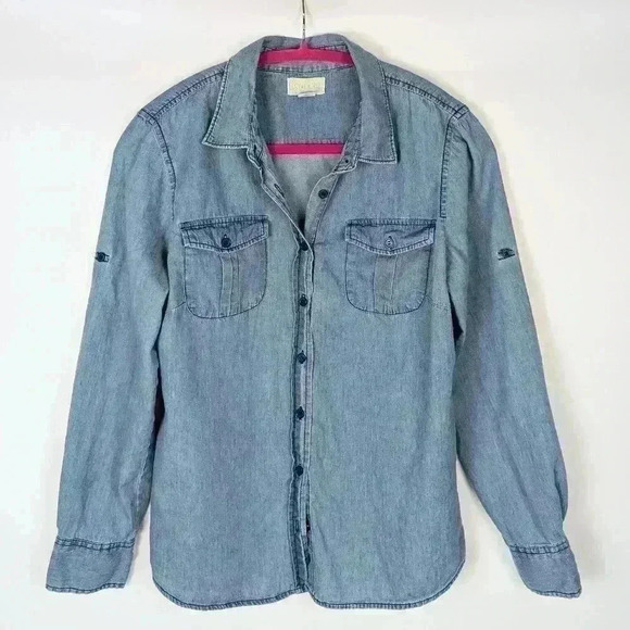 Lucy & Laurel Light Denim Shirt Size M - Picture 1 of 6